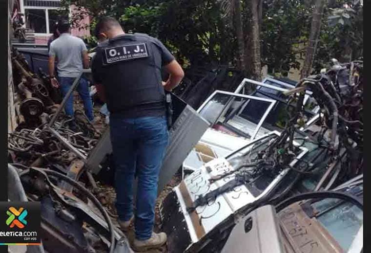 OIJ desmantela venta de repuestos que desarmaba carros robados