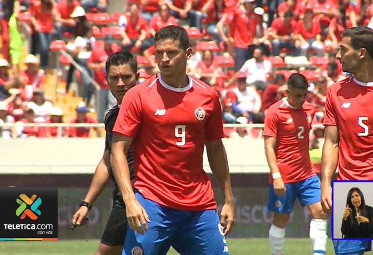 Daniel Colindres se perfila como el único jugador del medio local que podría ser titular en Rusia