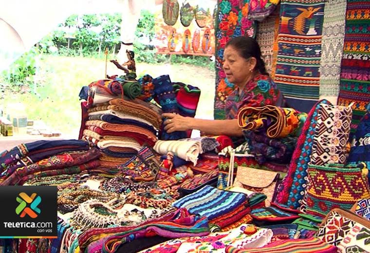 Ocho guatemaltecos lograron salir de su país tras erupción para exponer en Costa Rica