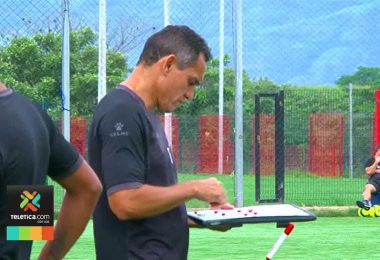 Alajuelense se lanza al mercado para buscar un nuevo volante