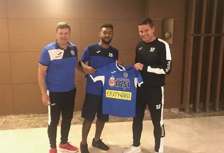 El volante costarricense Dylan Flores. 