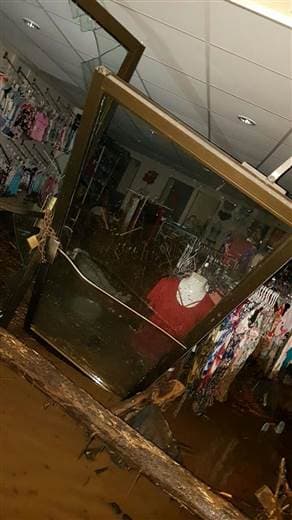 Cantón de Turrialba sin luz, con inundaciones y derrumbes en varios sectores tras intensa lluvia