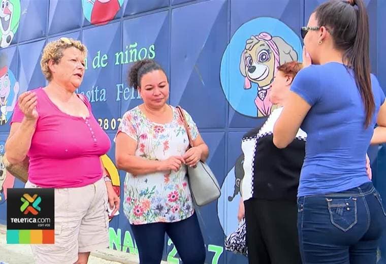 Vecinos de Desamparados dicen estar desesperados porque el agua les falta todos los días