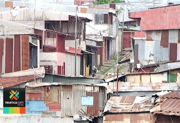 Estudio revela que 56 mil familias viven en precarios en nuestro país