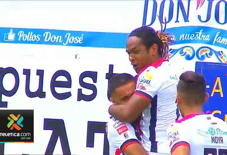 McDonald y Roger Rojas buscan aumentar cuota goleadora que los llevó a ser una dupla histórica
