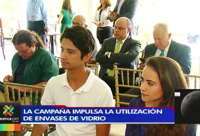 Campaña 'Costa Rica en una botella de vidrio' busca disminuir el consumo de plástico