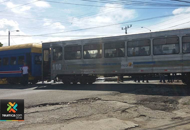 Cartago, Taras frente a Vicesa tren contra bus unidades en ruta
