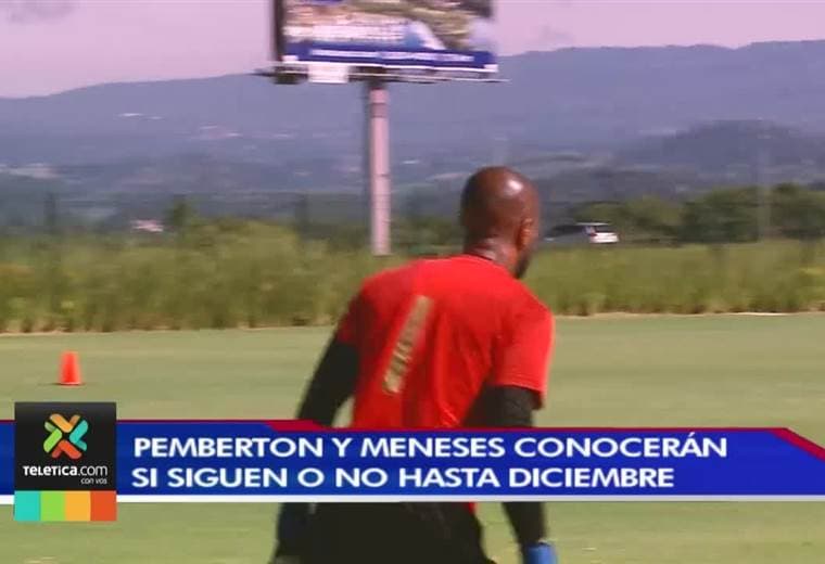Alajuelense negociará con Pemberton y Meneses hasta el final del torneo