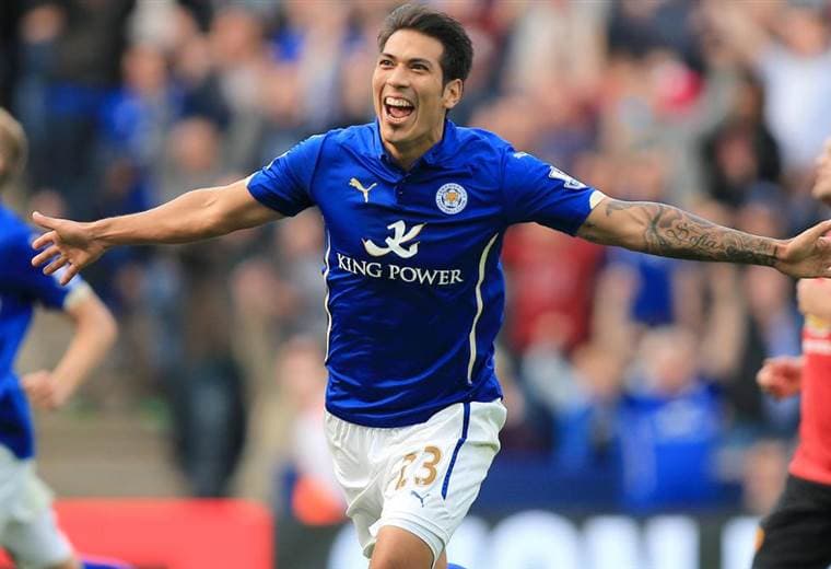 Leonardo Ulloa pasó del Leicester al Pachuca.|Leicester