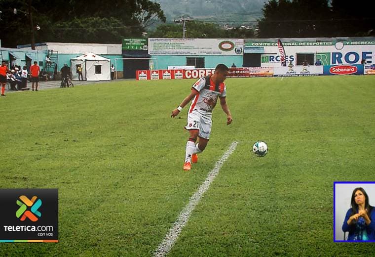 Róger Rojas sigue en la mira de varios equipos internacionales