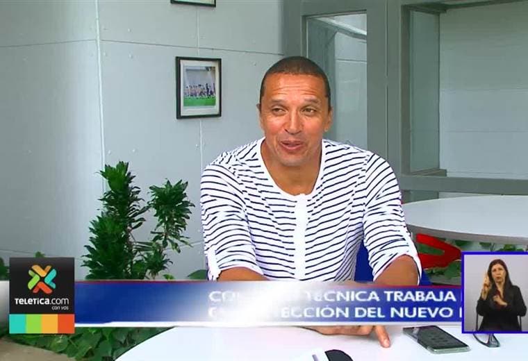 Comisión técnica de la Fedefutbol espera dar a conocer el nuevo entrenador de la Sele en octubre