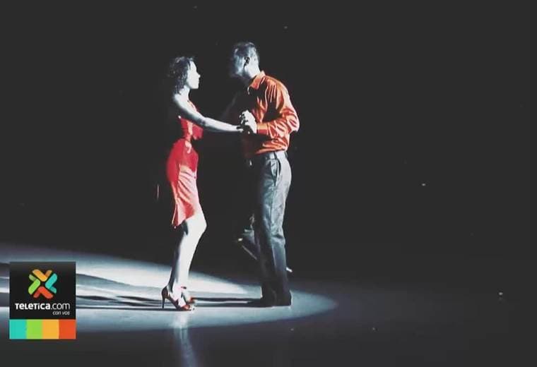 Ernesto 'Chiky' León es considerado como uno de los mejores bailarines de salón del país