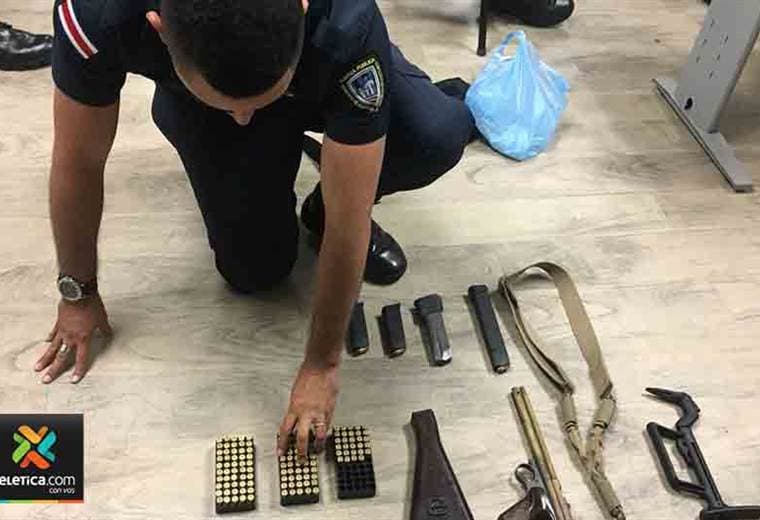 Operativo en San Sebastián deja decomiso de varios tipos de drogas y arma hechiza