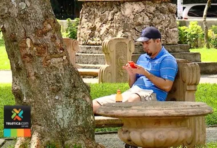 Enjuague bucal fue el tema más comentado en el último año en redes sociales, según estudio