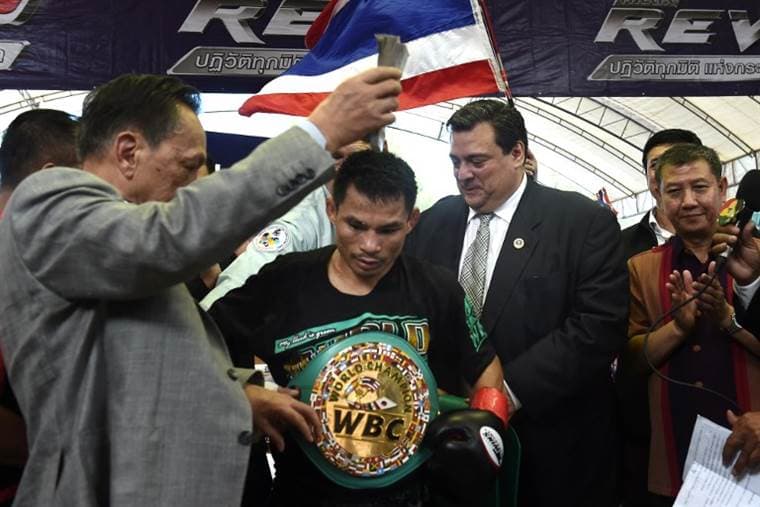 El boxeador tailandés Wanheng Menayothin |AFP. 