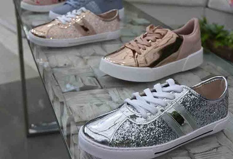 Le traemos opciones de tenis alegres para darle vida a sus atuendos