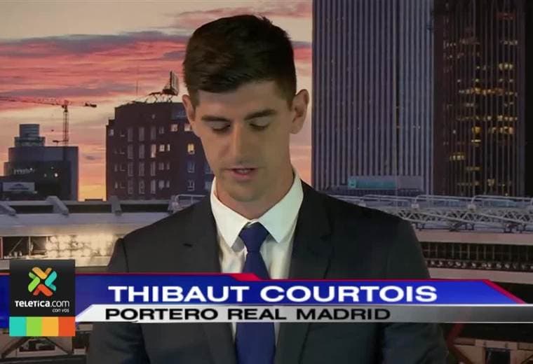 Courtois besó cinco veces el escudo del Real Madrid
