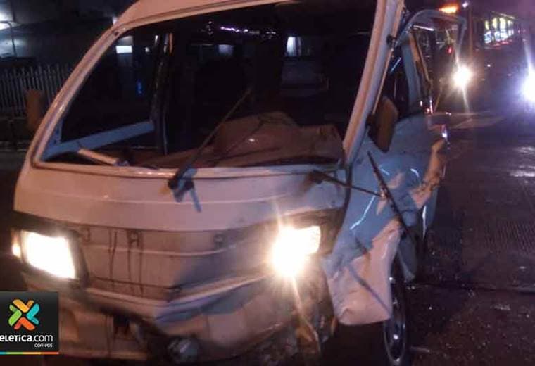 Menor de 3 años sale expulsada de vehículo tras colisión detrás de Pase Colón