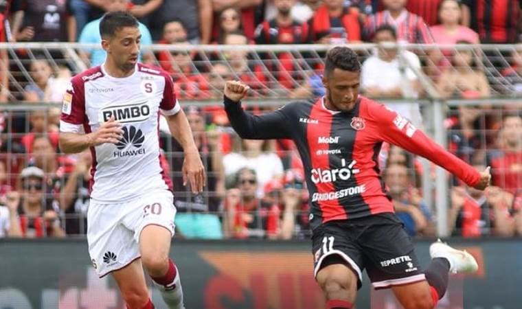 Alajuelense-Saprissa. Facebook LDA