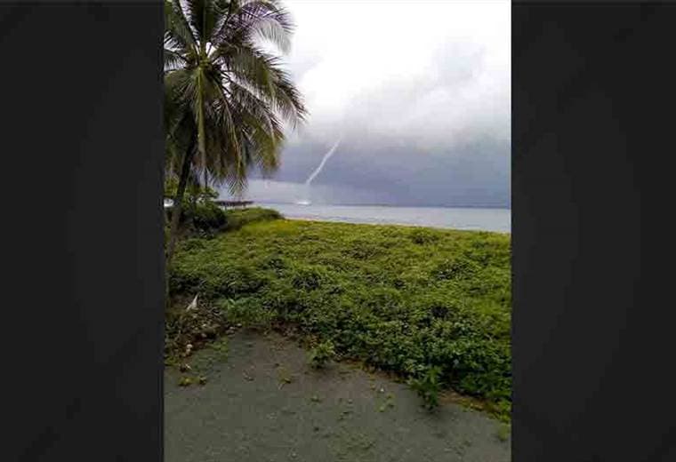 Tromba marina en Junquillal