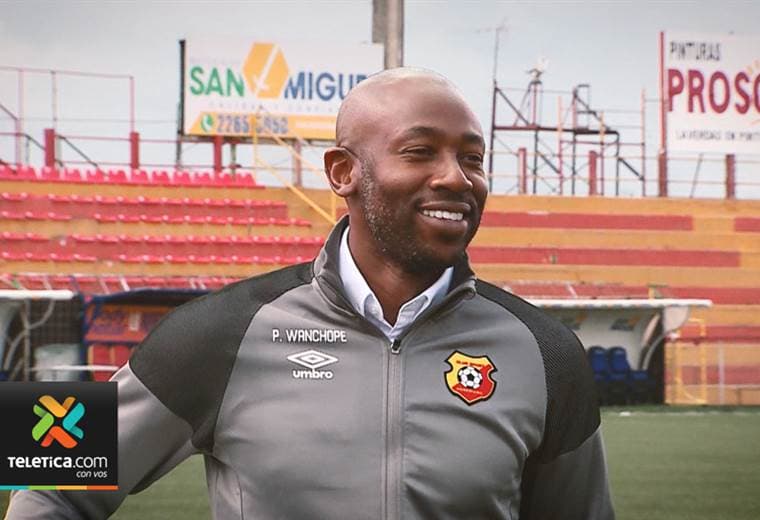 Paulo César Wanchope busca en el Herediano ganar su primer torneo Concacaf