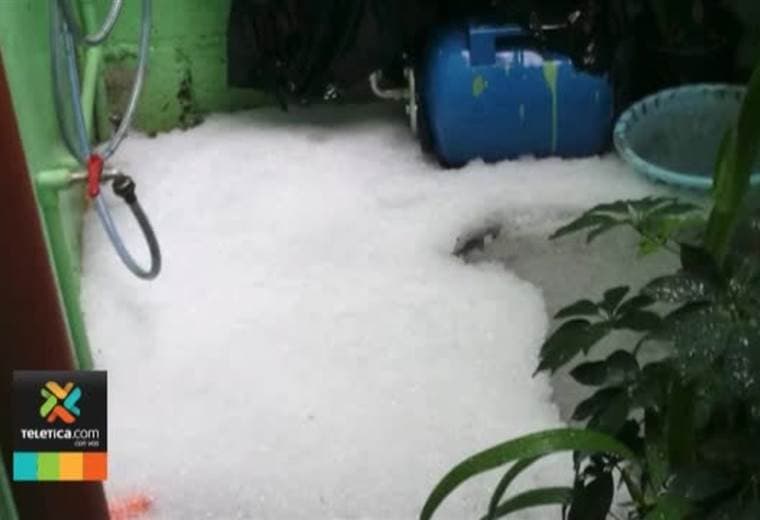 Lluvias de este sábado ocasionaron tormentas eléctricas y caída de granizo en algunos sectores del Valle Central