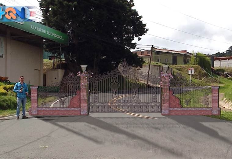 El potrero que una vez estuvo cerrado en Oreamuno