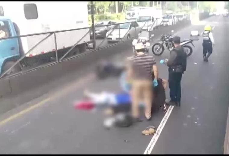 Motociclista resulta gravemente herido en choque contra bus en la General Cañas