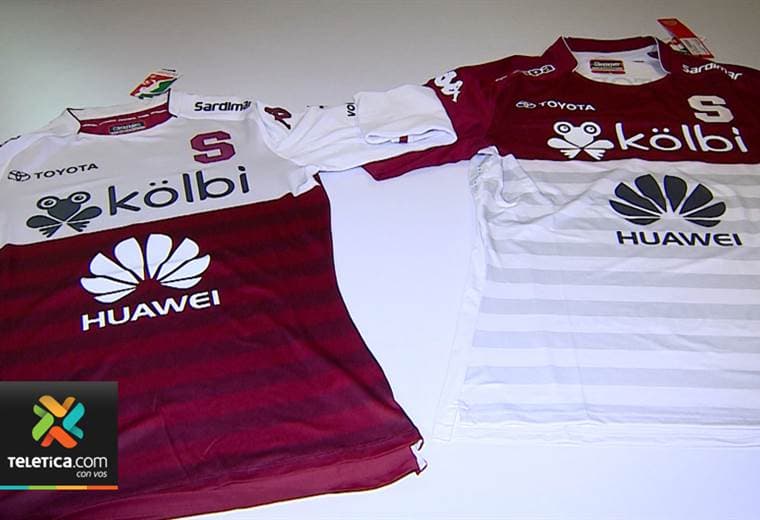 Saprissa ha tenido varios diseños de camisas en su historia