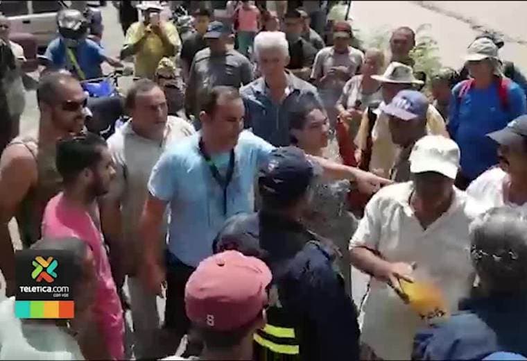 Bloqueo del puente sobre el río Grande de Térraba se levantó esta tarde