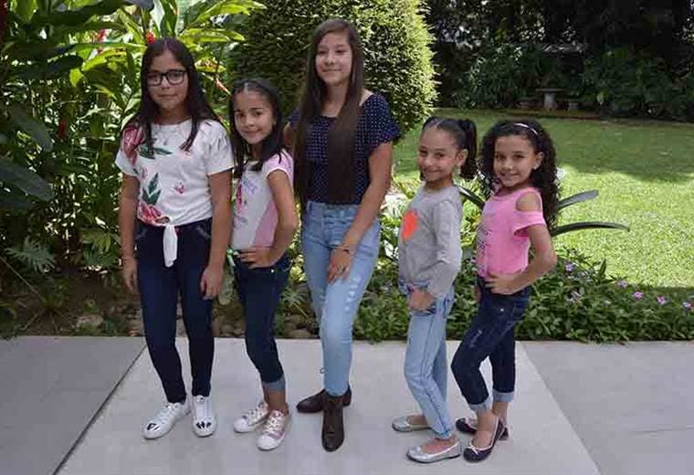 Le presentamos opciones de jeans a la moda para las niñas