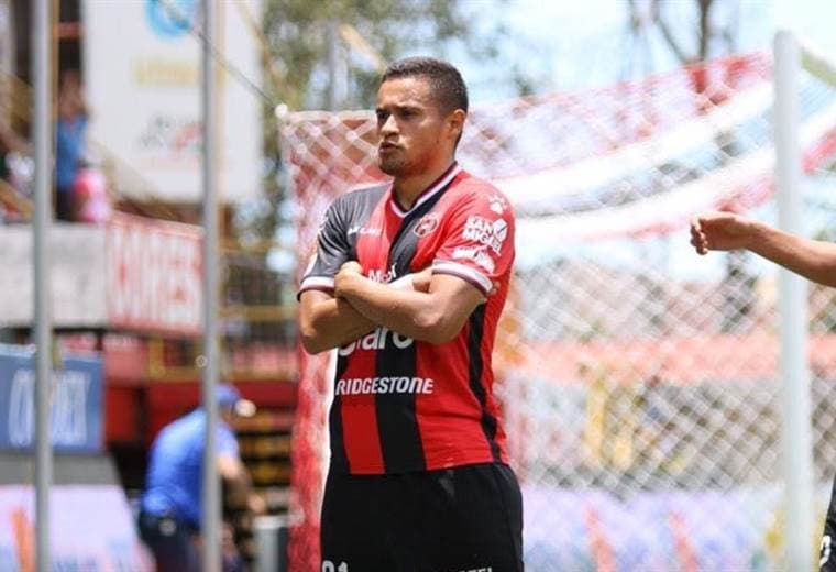 El delantero hondureño de Alajuelense, Roger Rojas. 