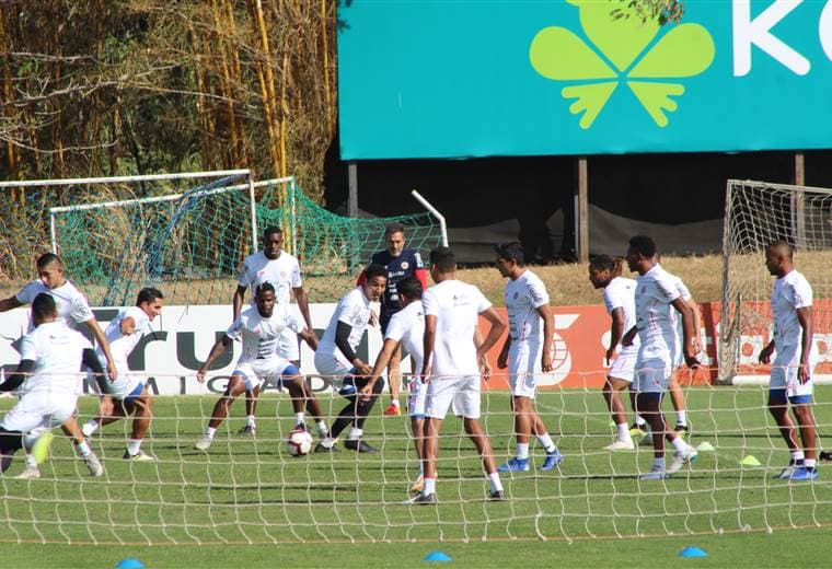 Entrenamiento de la Selección Nacional en el Proyecto Gol.|Fernando Araya