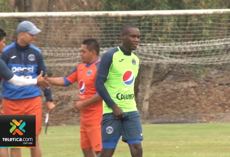 Rubilio Castillo dejó claro que no es Messi