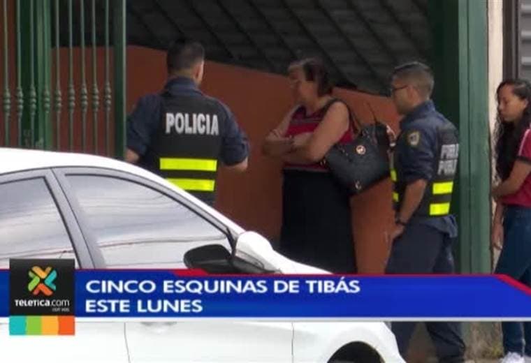 Senasa decomisó 7 perros y una lora en la casa de Tibás donde estaba el can que mató a una bebé