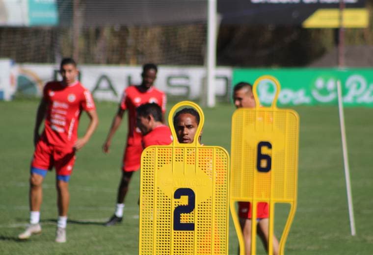 Entrenamiento de la Selección Nacional.|Fernando Araya