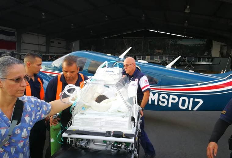 Servicio de Vigilancia Aérea auxilió a dos bebés y a una mujer 