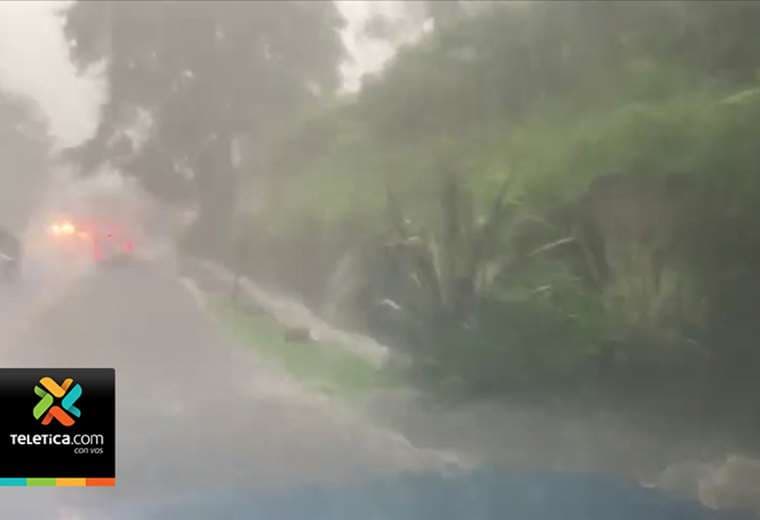 Nueva onda tropical podría intensificar las lluvias a partir de este martes