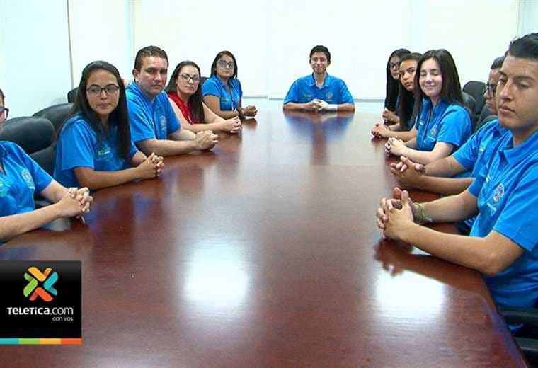 Estudiantes viajarán a Perú para participar en competencia internacional de oratoria