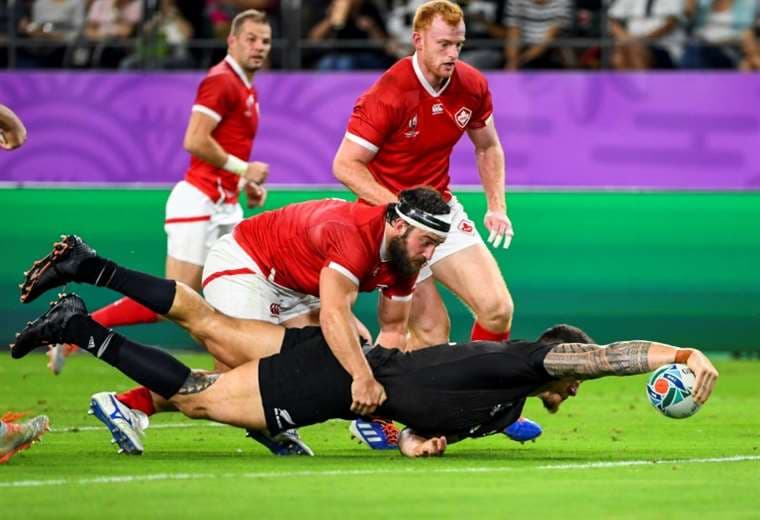 Los All Blacks destrozan a Canadá en Mundial de Rugby | AFP