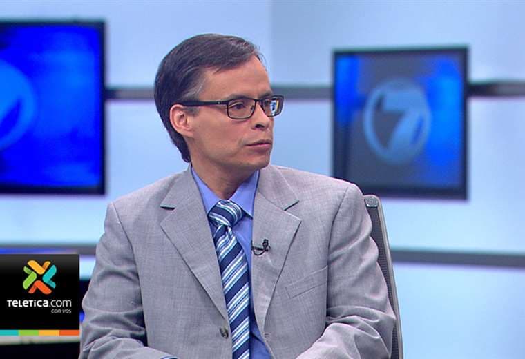 Carlos Cascante, profesor de relaciones internacionales, universidad nacional