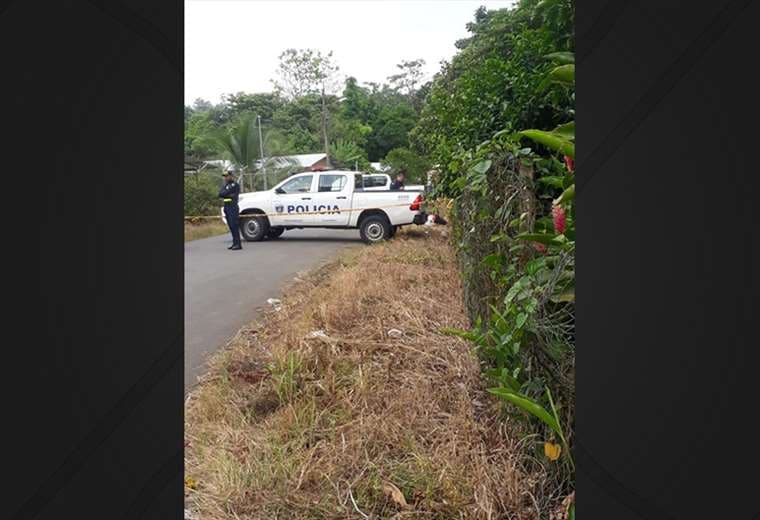 Hombre muere tras ser impactado con arma de fuego en Limón