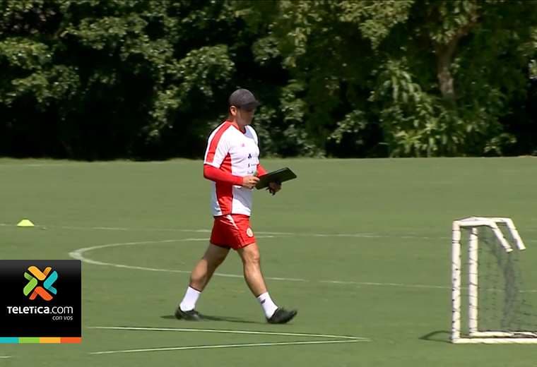 Rónald González, técnico de La Sele