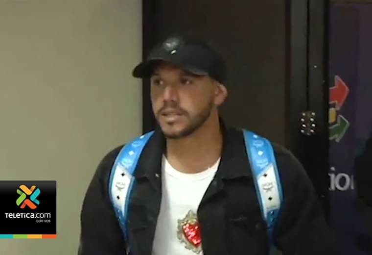 Leonel Moreira no pudo integrarse a La Sele por problemas en Bolivia