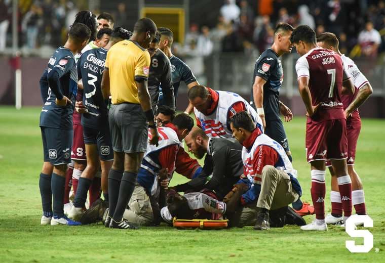 Jaylor Hadden salió lesionado ante Motagua | PRENSA SAPRISSA