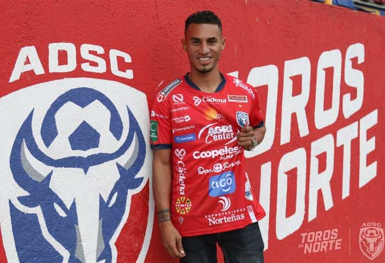 Jossimar Pemberton es el nuevo delantero de San Carlos para la próxima temporada