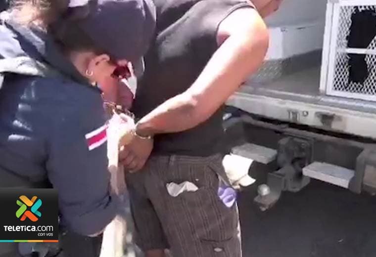 La PCD capturó a dos hombres que vendían droga cerca de escuelas en Alajuela