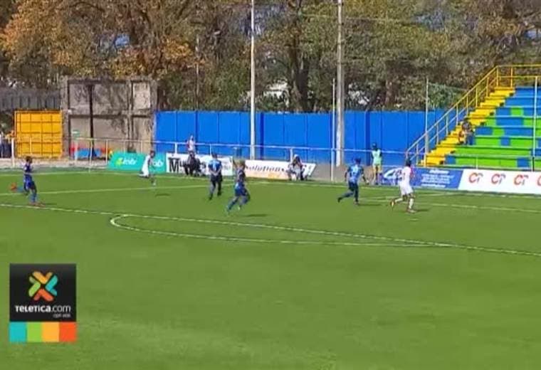 Saprissa marcha con paso perfecto en condición de visitante