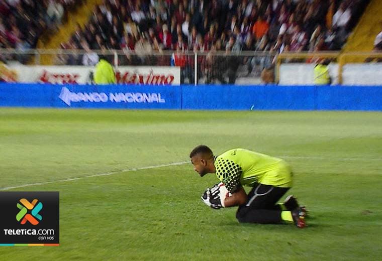 Aarón Cruz y Patrick Pemberton se adueñaron de la portería de sus equipos de manera inesperada