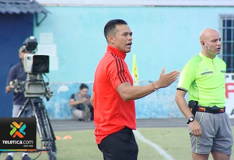 Centeno necesitó 77 partidos en primera división como entrenador para su primer juego internacional